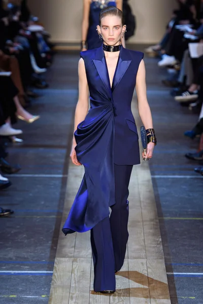 Look 35